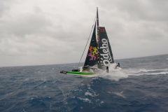 Sodebo Ultim 3 se acerca al Cuerno