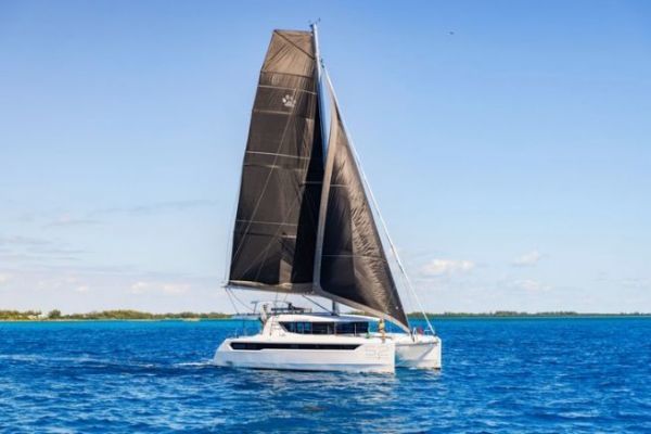 Dise�o del puente y herrajes: la firma Leopard