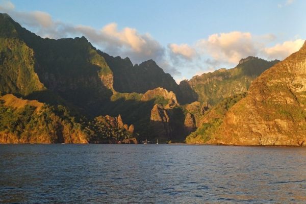 De Martinica a las Marquesas: cuatro amigos descubren el Pacífico a bordo de un Feeling 416