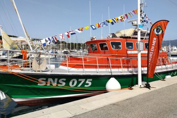 La antigua lancha «Tout Temps» de la estación de La Ciotat