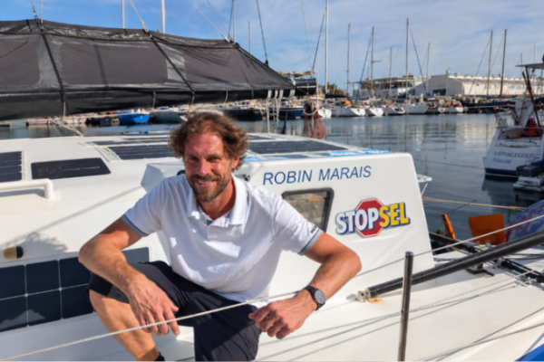 Robin Marais a bordo de su IMOCA RESPIRE